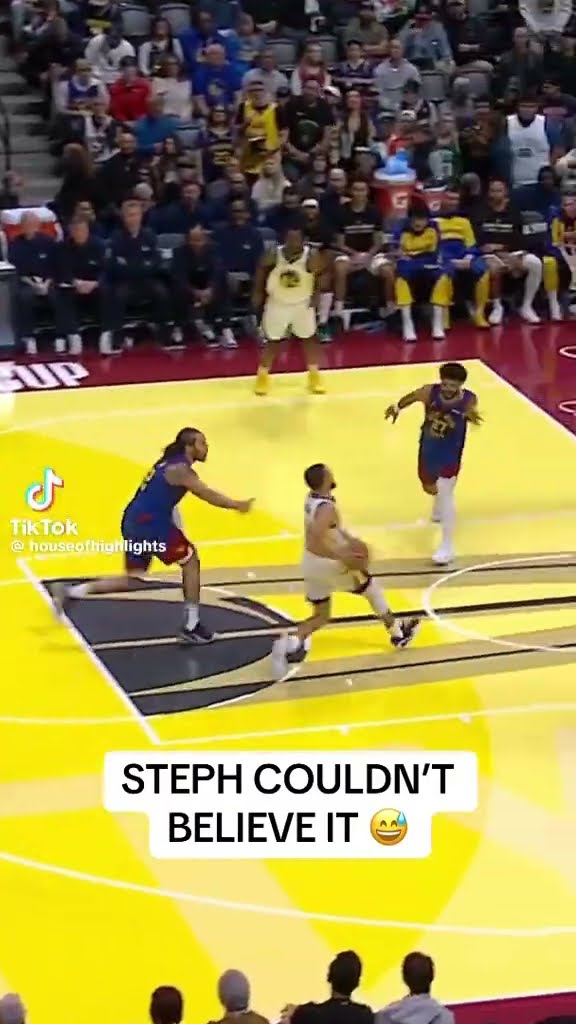 Steph couldn’t believe it #hoodnews #stephencurry #warriors #nuggets #denvernuggets #layup