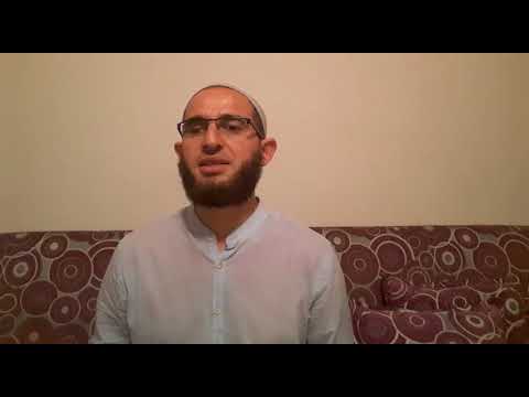 მღიმარე სახით მიესალმეთ ყველას იცნობთუ არ იცნბთ