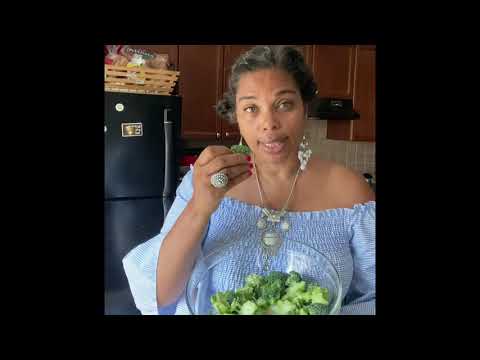 Broccoli salad with peanut sesame dressing
