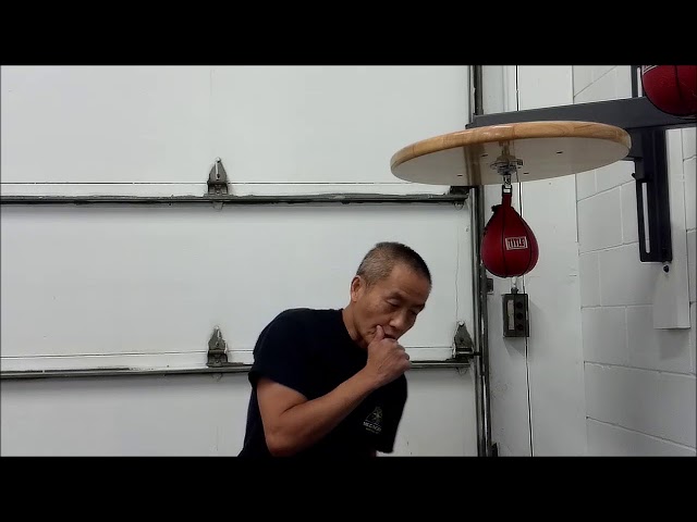 HOW TO TIE AND INFLATE YOUR SPEED BAG | CLETO REYES - YouTube