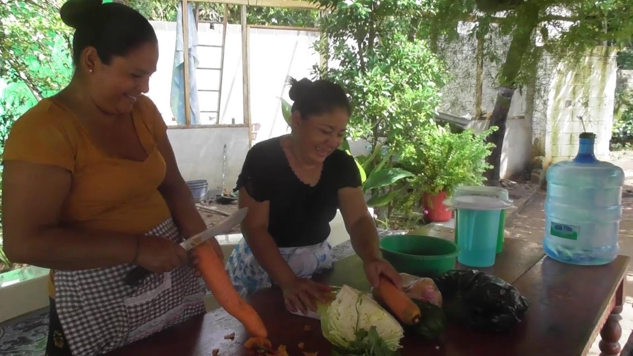 Preparando Un Almuerzo de Caldo de rez para llevarle a Don Jan y Mariita camera iphone 8 plus apk