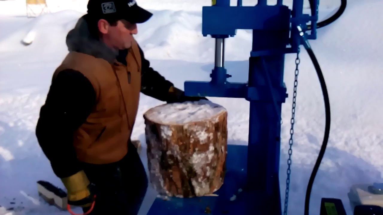 Fendeuse à bois TAZ 28 tonnes 4 voies - Équipements Abordables