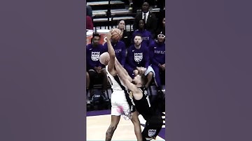 JEREMY SOCHAN POSTERIZES DOMANTAS SABONIS 🔥 #shorts