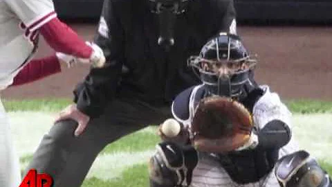 Lee, Utley Lead Phillies Past Yankees, 6-1