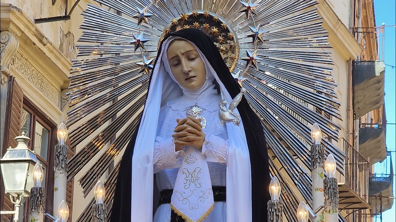 (PALERMO) - PROCESSIONE DEL VENERDÌ SANTO DELLA CONFRATERNITA DEI COCCHIERI (4K) 18/04/2025