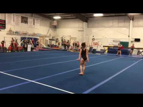 Lealae's sassy level 6 floor routine - YouTube