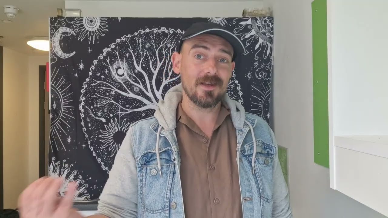 Cancer ♋️ HOT NEW CONNECTION!. BUT THE PAST PERSON CAN'T GET OVER YOU! | September 2025 Love Reading