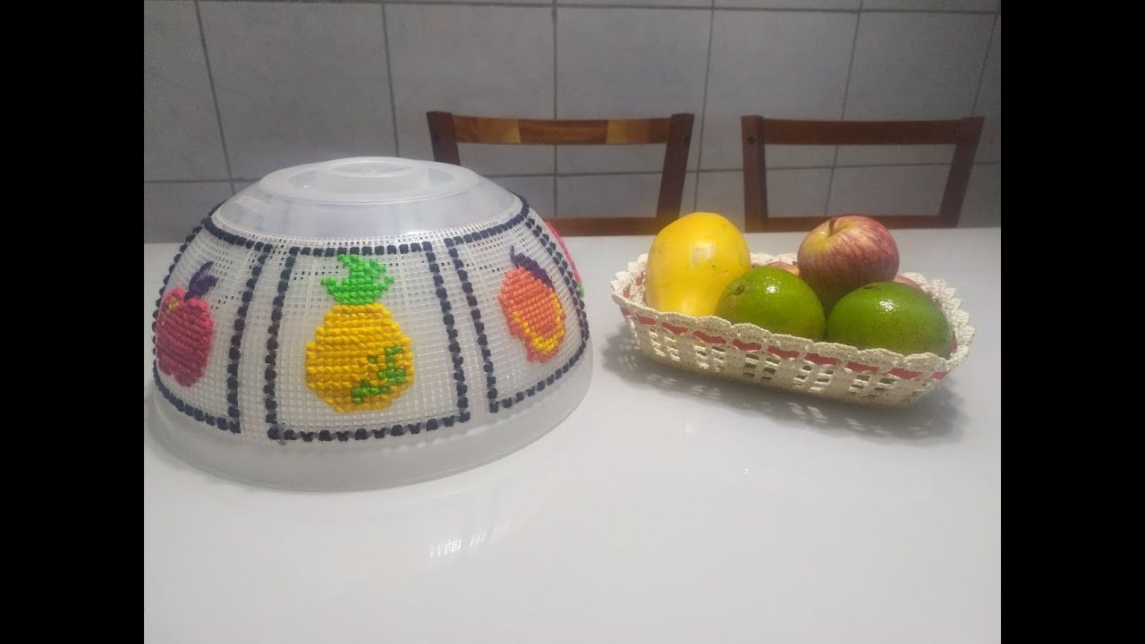 Aprenda a bordar ponto cruz no plástico  (cobre bolo  frutas)