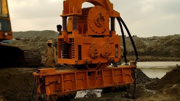 vibro Machine |installation of pile casing |@civil_constructionworks