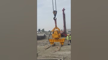 vibro Machine |installation of pile casing |@civil_constructionworks