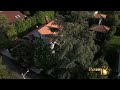 Raskošna kuća pevačice Cakane u Sremčici sa prostranim dvorištem
