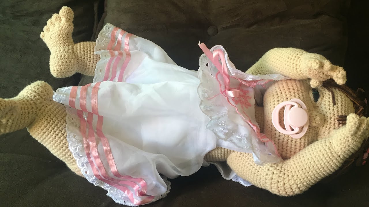 Bebê em crochê Amigurumi Alice criada por mim (curso na descrição) Renda Extra