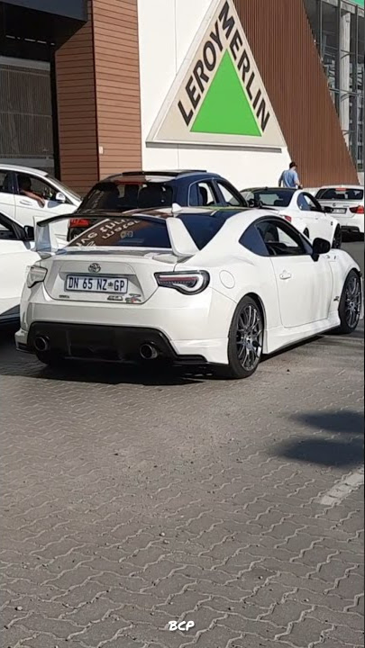 Toyota GT86 leaving a car meet! (RAW SOUND) #shorts