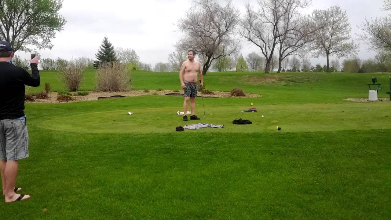 Golfing Nude 8