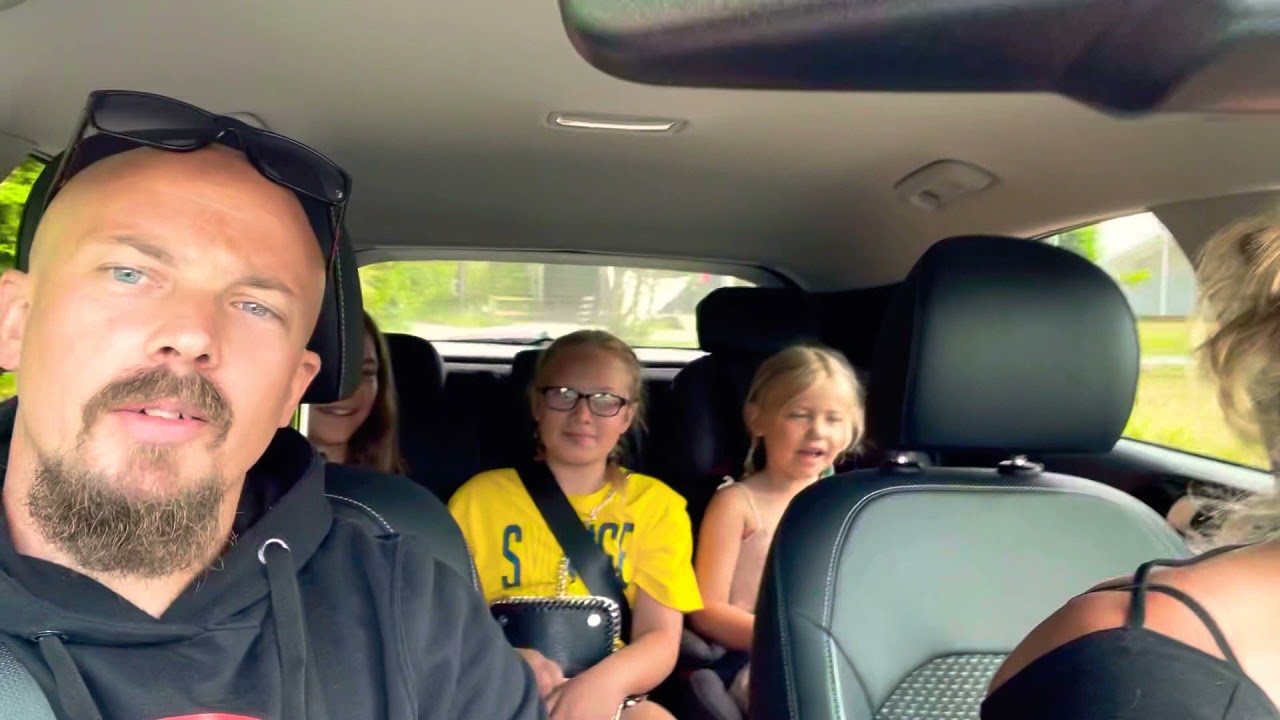 Besök och safari på vilddjursparken Samstorps gård. Sommar 2021.