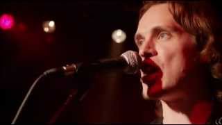 Celebrity Jonathan Jackson performs 'Kiss' on episode 6 of 'Nashville' Net Worth