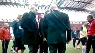 Milan-Genoa Galliani Comunica la Morte di Morosini [in Campo Tutti Dispiaciuti] 14-04-2012