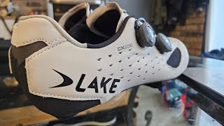 The best cycling shoes for wide feet! and they are on sale!