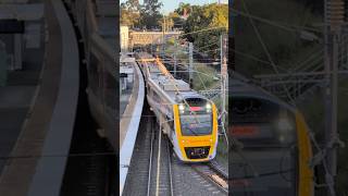 SMU 264 and IMU 166 passing Bowen Hills. #trains #australiantrains #queenslandrail #shorts