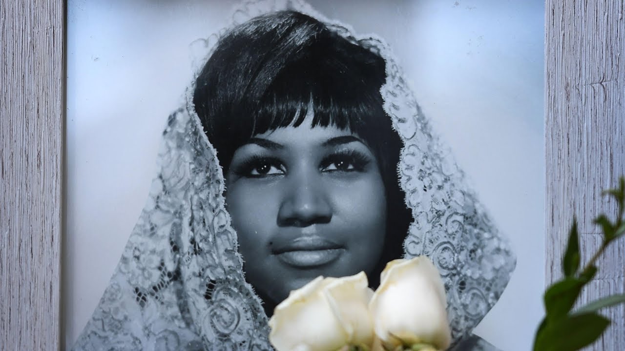 Chaka Khan Sang At Aretha Franklin's Funeral With A Little Help From Her Fan