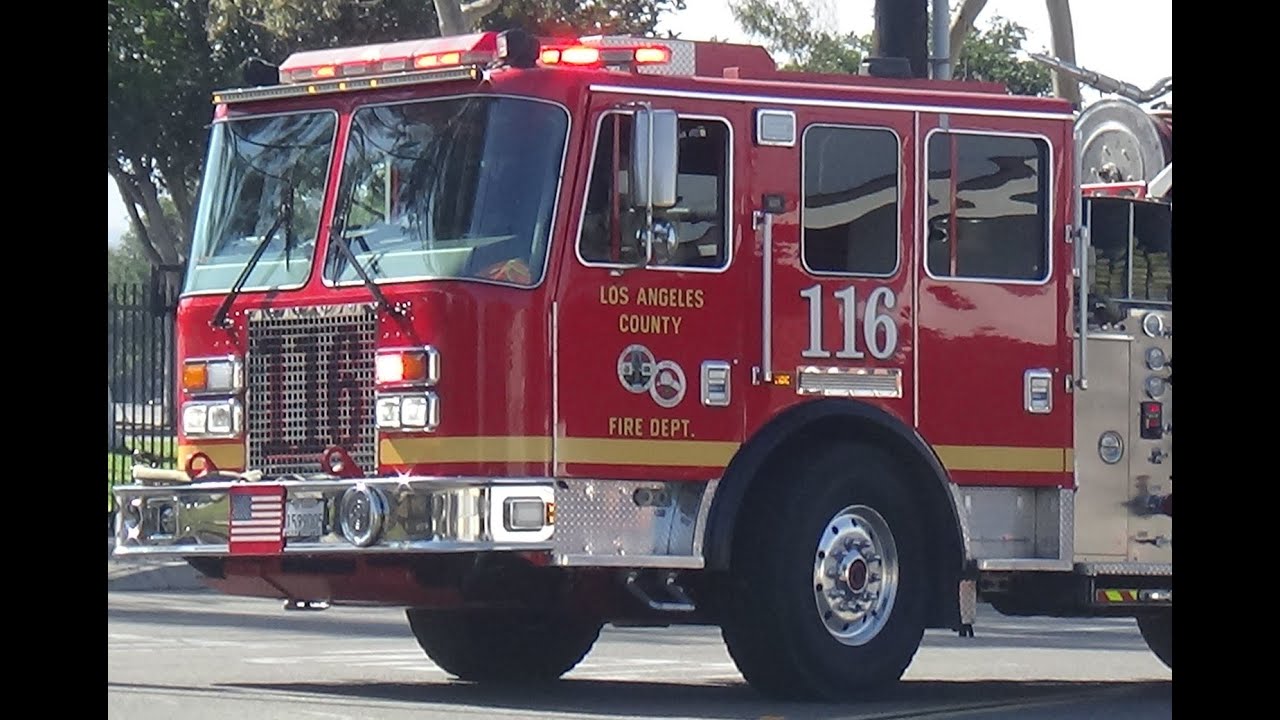 LACoFD Engine 116 Responding - YouTube