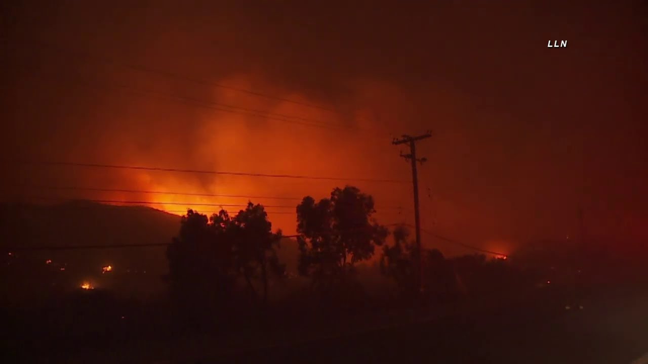 Bond Fire Rages In Silverado Canyon | ORANGE COUNTY, CA 12.3.20 - YouTube
