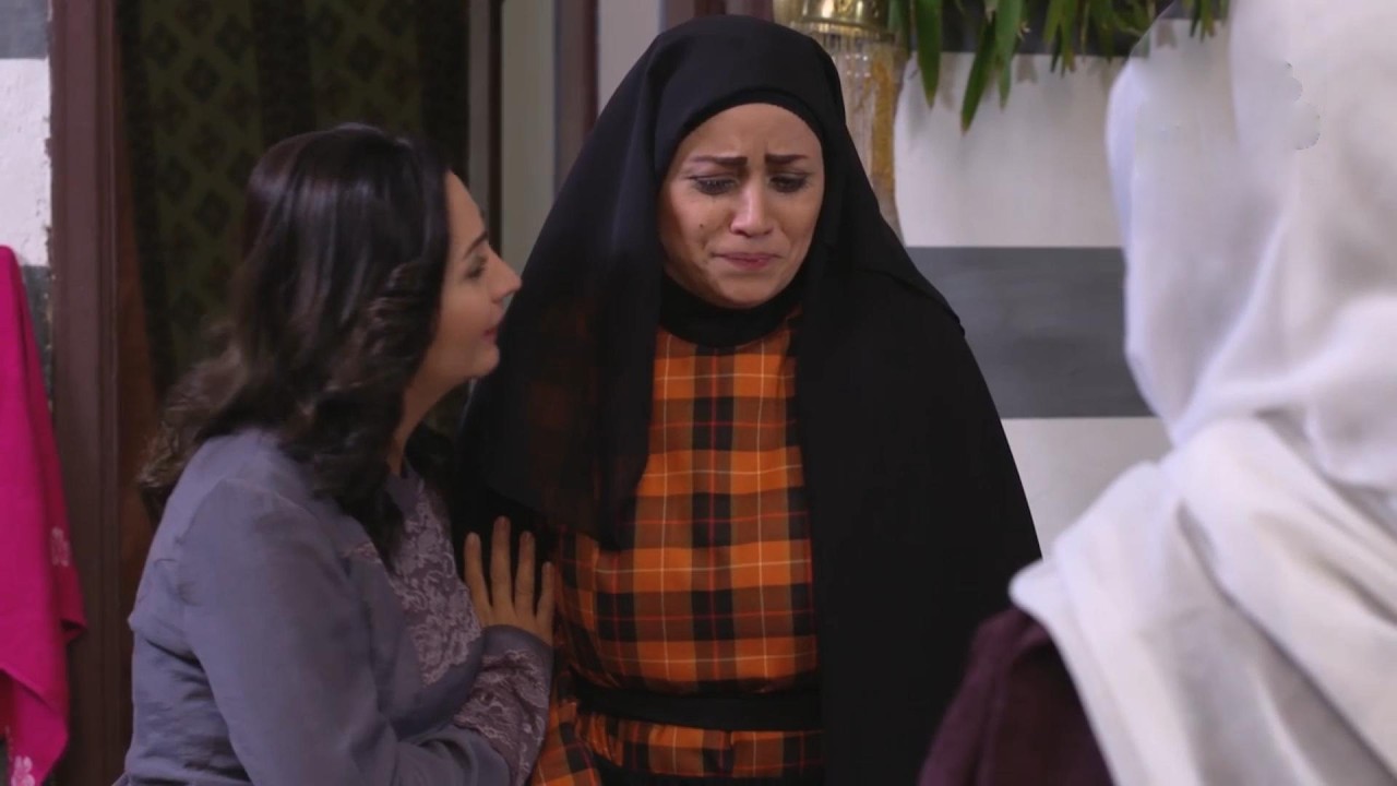 بنت عصام بيوصل خبرا وامها بيحترق قلبا