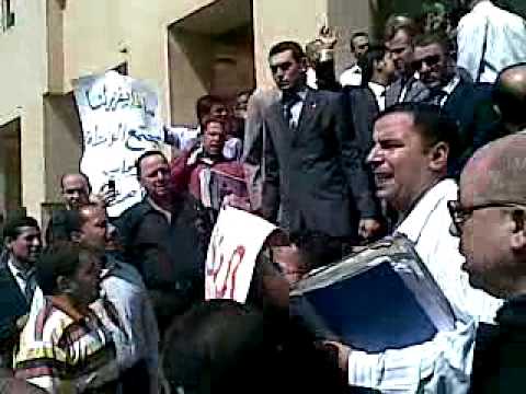 الاستاذ محمد عيسى يقود اضراب محامين الشرقيه5