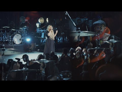 Kelly Clarkson - favorite kind of high (Live at The Belasco Theater)