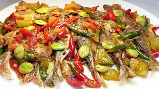 GURIH SUEDAP MASAKAN SEDERHANA INI...RESEP OSENG / TUMIS IKAN ASIN PEDA PETE