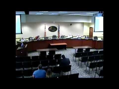 მერი ჩართული მიკროფონით ტუალეტში შევიდა.