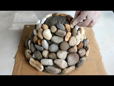 Video: Macetas De Piedra: Un Espectacular Macizo De Flores En Su Sitio