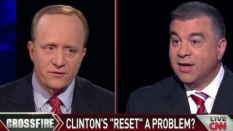 Does attacking Hillary Clinton work?