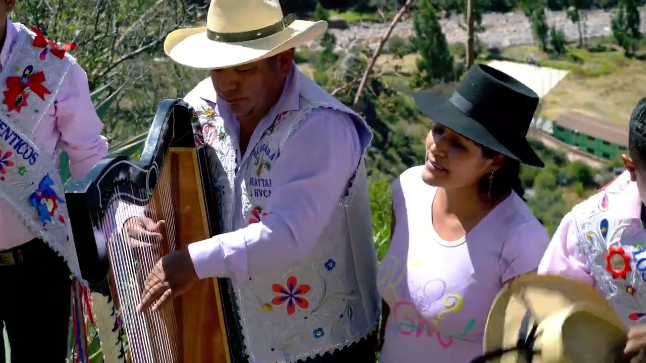 LOS AUTENTICOS DEL SUR DE HUAYTARA HVCA. NAVIDAD 2022            DIREC. Alfredo Llacsa