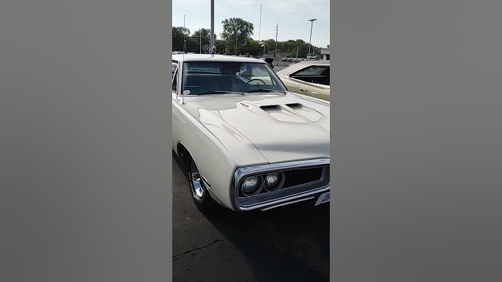 82k original mile 1970 dodge coronet with a 4 speed in alpine white and blue interior. #subscribe