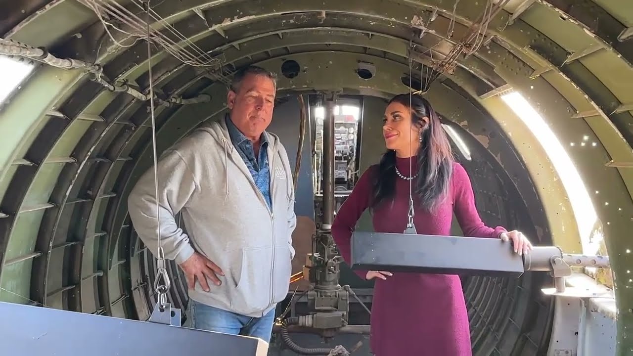 Внутри бомбардировщика Boeing B-17 "Летающая крепость" - Музей авиации "Касл".