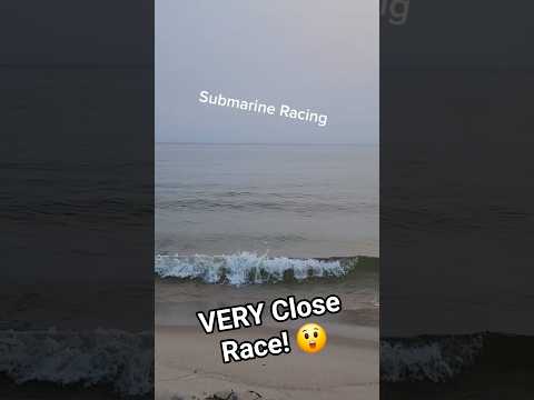 Submarine Racing - Lake Michigan #lakemichigan #boats #racing #submarinerace #funny