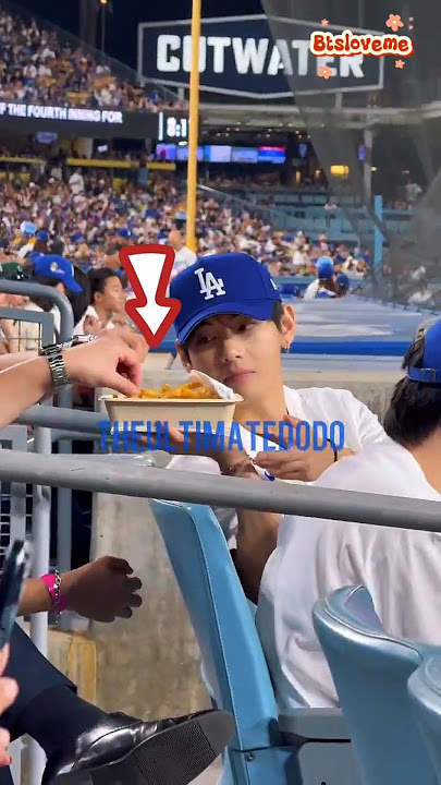 tae was such a good boy sharing his fries with the managers 🥰🤗💜 #taehyung #bts