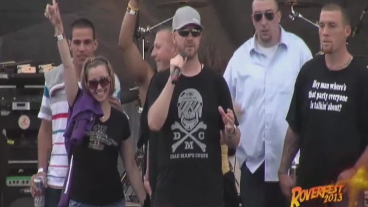 Noon: Amanda Berry on stage with rapper Nelly at Roverfest - YouTube