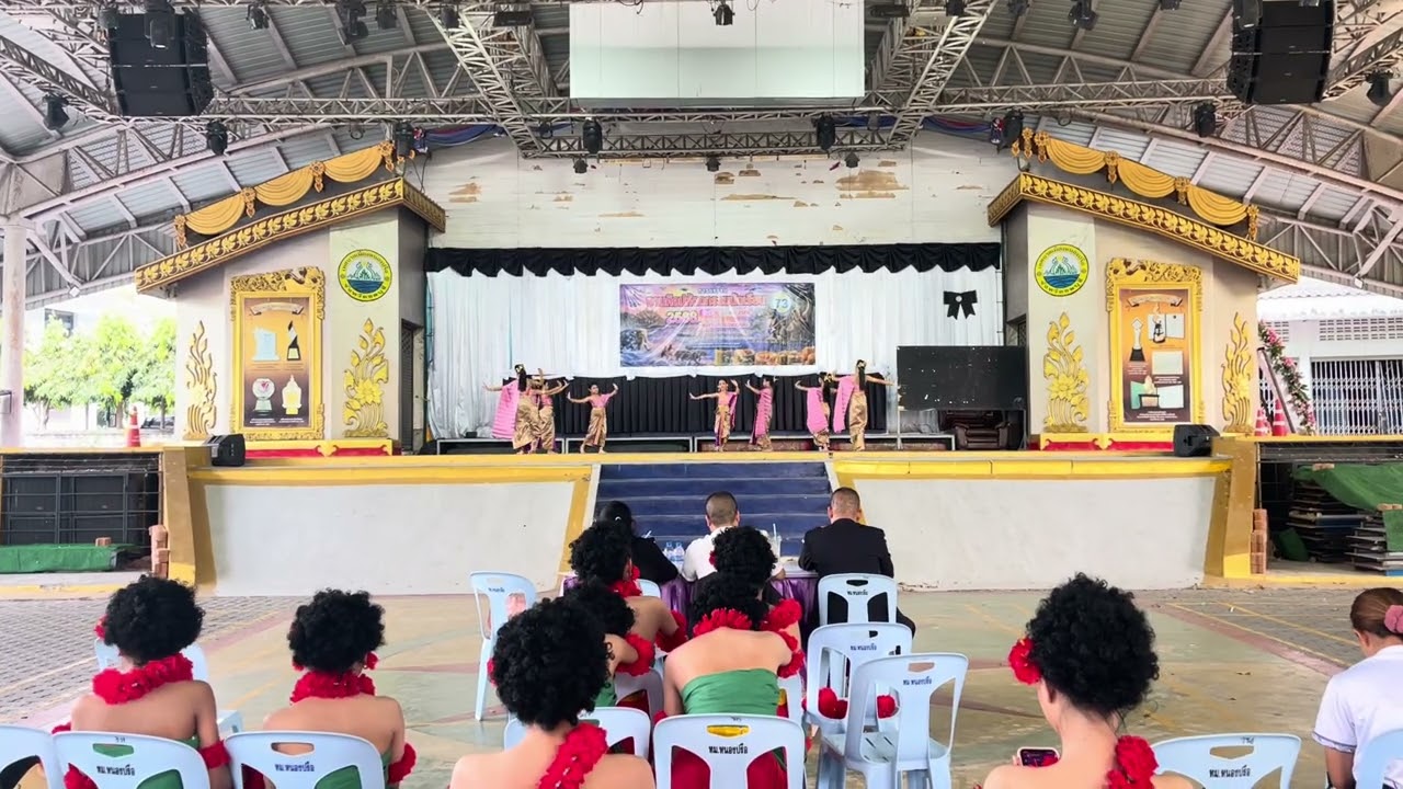 ระบำอยุธยา กิจกรรมศิลปะหัตถกรรม ครั้งที่ 73 รร.บ้านเขาดิน