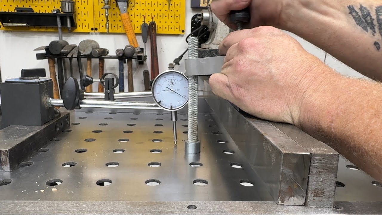 ФАТАЛЬНЫЙ конструктивный недостаток стола для крепления груза в компании Harbor Freight (инженерн...