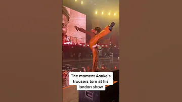 Asake Live London Moment His Trousers Tore On Stage #london #afrobeat #asake