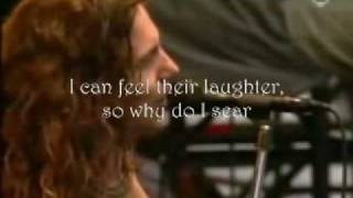 Video thumbnail of "Black  -  Pearl Jam live lyrics +  traduzione"