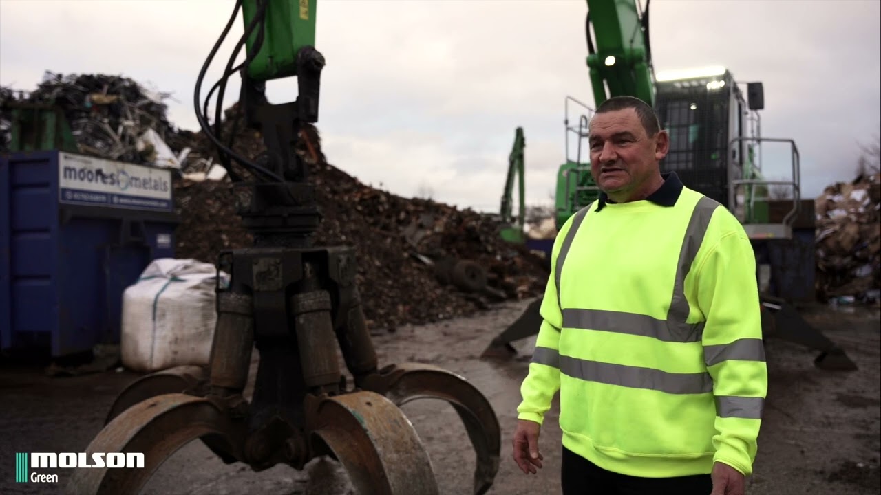 Sennebogen 830E scrap handler