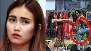 GEGER!! AYU TING-TING DI LECEHKAN DI ACARA PESBUKERS
