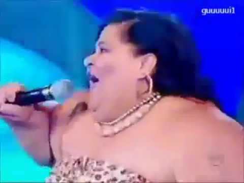 Fat Girl Belly Singing & Dance