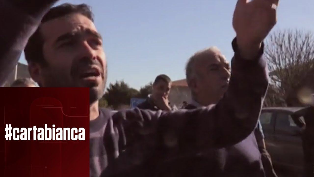 La rabbia dei pastori sardi - #cartabianca 19/02/2019