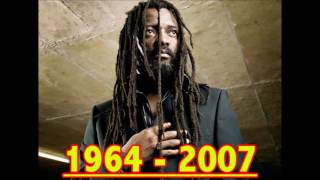 Watch Lucky Dube Till You Lose It All video