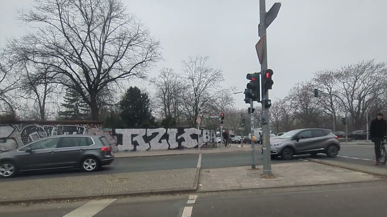 Mit dem Bus durch Berlin Kreuzberg (SO 36)