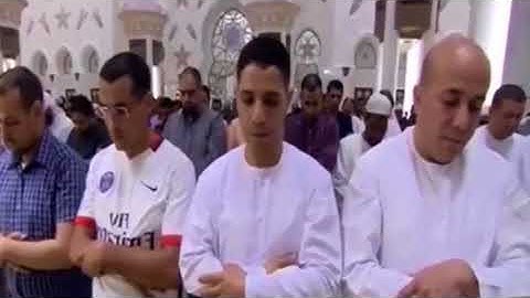 تلاوة رائعة لخواتيم سورة الحشر للشيخ إدريس أبكر 2رمضان 1439ه جامع الشيخ زايد